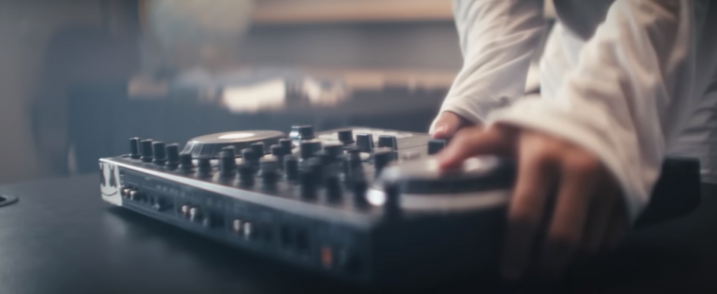 marshmello mixing music in video